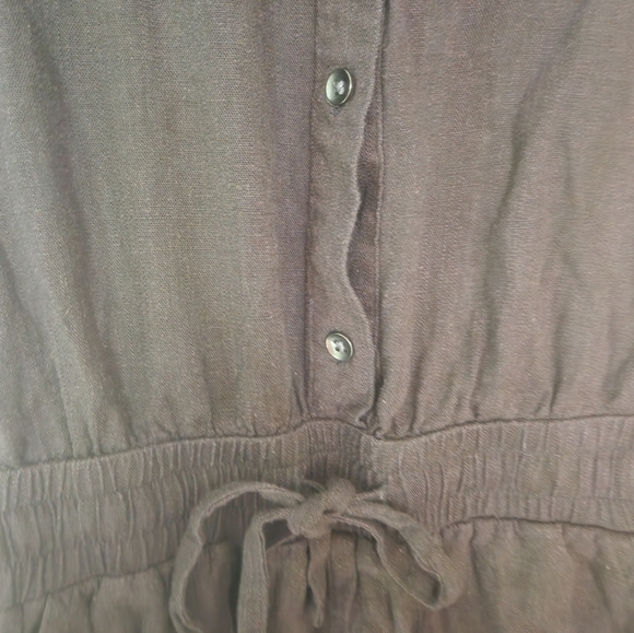 Splendid Linen-Look Short Sleeve Romper with Pockets- Never Worn- Size S - Picture 3 of 3